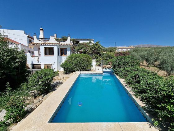 Foto 2 de Xalet en venda a calle Mayoralas de 3 habitacions amb terrassa i piscina