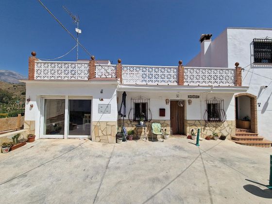 Foto 1 de Xalet en venda a calle Los Ramirez de 3 habitacions amb terrassa i balcó