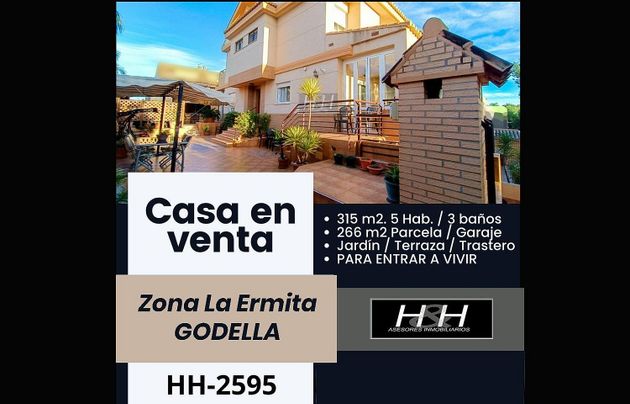 Foto 1 de Casa en venda a Casas Verdes - Ermita de 5 habitacions amb terrassa i garatge