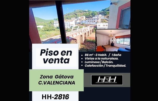Foto 1 de Casa en venda a Gátova de 3 habitacions amb balcó