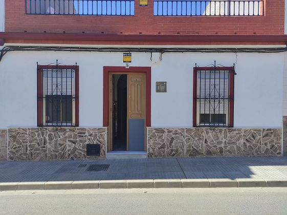 Foto 1 de Casa en venda a calle Pedro Aguilar de 3 habitacions amb terrassa i aire acondicionat