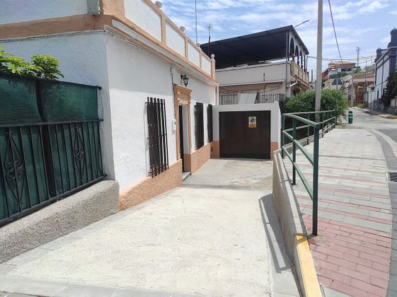 Foto 2 de Casa en venda a calle Juan Ramón Jimenez de 4 habitacions amb terrassa i garatge