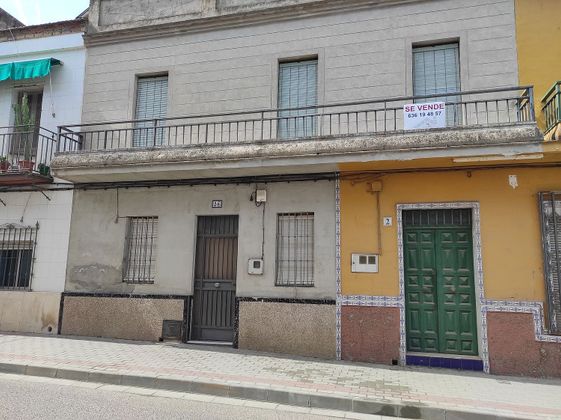Foto 1 de Venta de casa en Villanueva del Río y Minas de 4 habitaciones con balcón