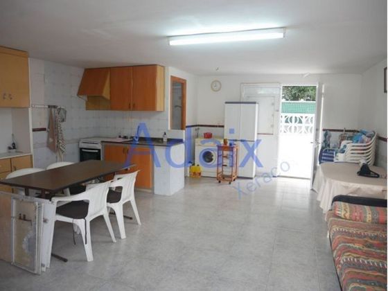 Foto 1 de Casa en venda a avenida Borrons de 3 habitacions amb garatge i jardí