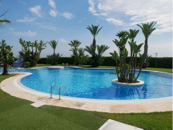 Foto 1 de Àtic en venda a calle Les Marines de 2 habitacions amb terrassa i piscina
