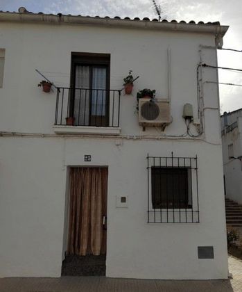Foto 1 de Casa rural en venta en calle Juan Carlos I de España de 4 habitaciones con aire acondicionado