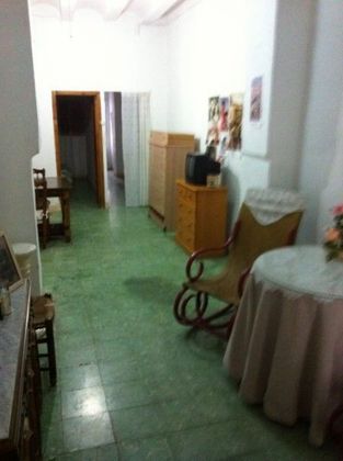 Foto 2 de Venta de casa en calle De Sant Josep de 3 habitaciones y 150 m²