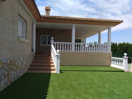 Foto 1 de Casa en venda a La Alcayna de 4 habitacions amb terrassa i piscina