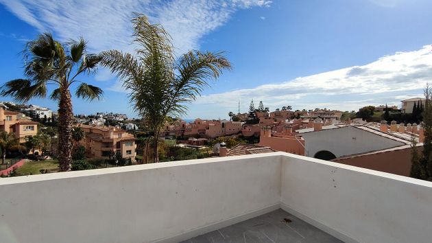 Foto 1 de Xalet en venda a Riviera del Sol de 3 habitacions amb terrassa i piscina