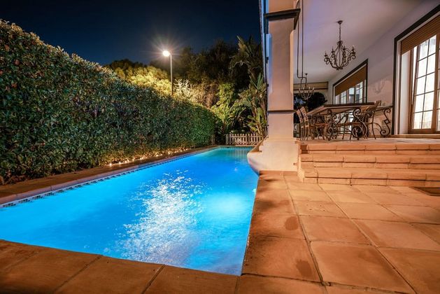 Foto 2 de Xalet en venda a avenida Pablo Ruiz Picasso de 5 habitacions amb terrassa i piscina