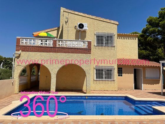 Foto 1 de Venta de chalet en avenida Isla de Pascua de 3 habitaciones con terraza y piscina