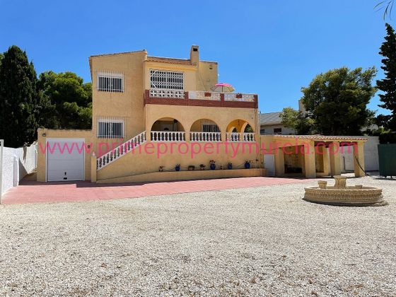 Foto 2 de Xalet en venda a avenida Isla de Pascua de 3 habitacions amb terrassa i piscina