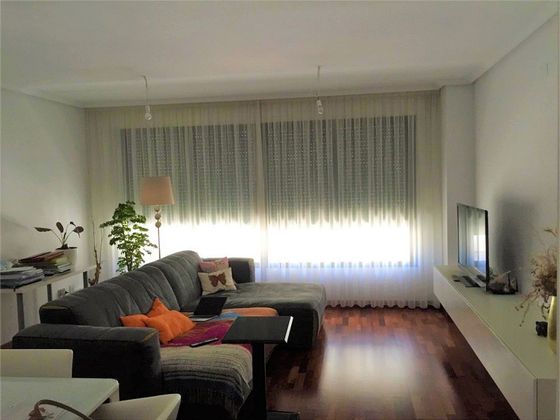 Foto 1 de Venta de piso en Juan Carlos I de 3 habitaciones con garaje y aire acondicionado