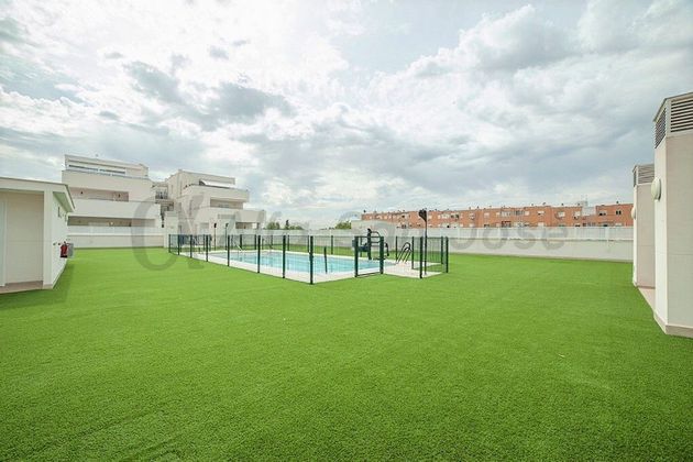 Foto 2 de Pis en venda a Rinconada (La) de 3 habitacions amb terrassa i piscina