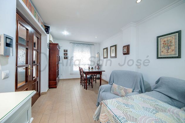 Foto 2 de Casa en venda a Rinconada (La) de 3 habitacions amb terrassa i balcó