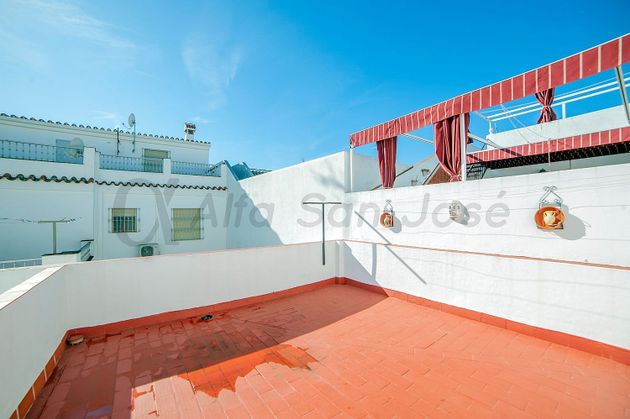 Foto 2 de Venta de casa en Rinconada (La) de 3 habitaciones con terraza y balcón