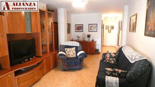 Foto 1 de Pis en lloguer a Santa Cristina - San Rafael de 3 habitacions amb terrassa i mobles
