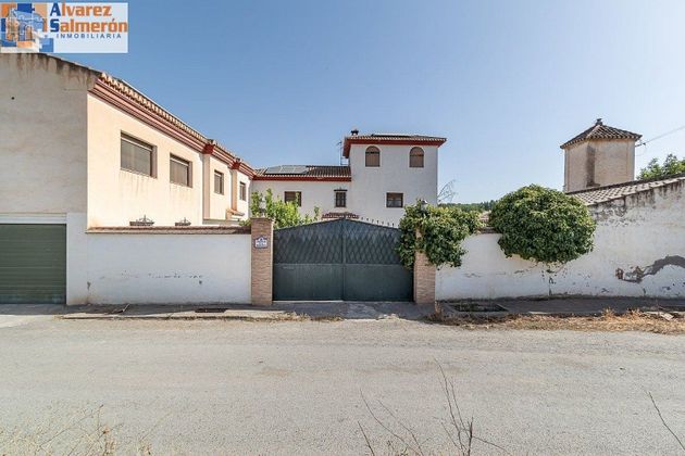 Foto 2 de Casa rural en venda a Santa Fe de 5 habitacions amb piscina i garatge