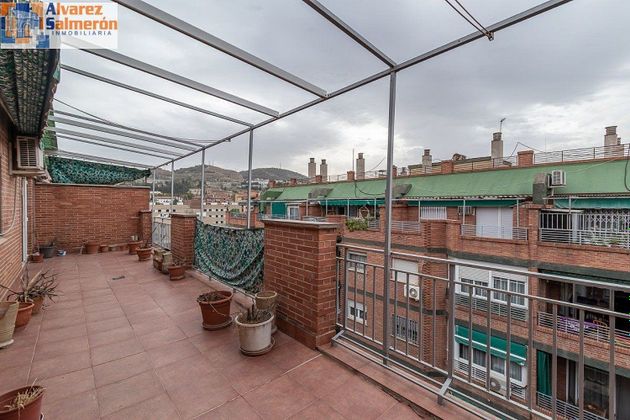 Foto 2 de Ático en venta en Pajaritos - Plaza de Toros de 4 habitaciones con terraza y balcón