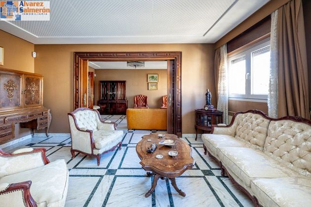 Foto 2 de Pis en venda a San Matías - Realejo de 5 habitacions amb terrassa i garatge