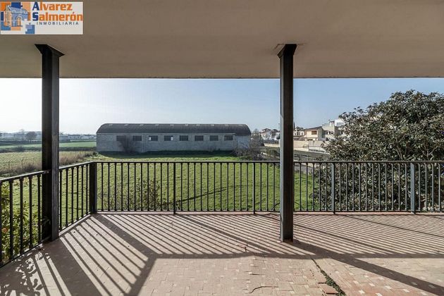 Foto 2 de Casa rural en venta en Santa Fe de 5 habitaciones con terraza y piscina