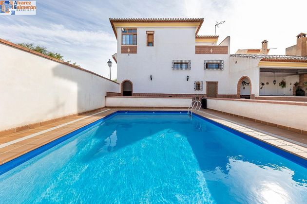 Foto 1 de Venta de chalet en Gójar de 4 habitaciones con terraza y piscina