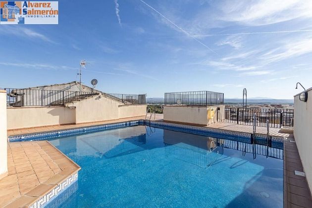 Foto 1 de Venta de ático en Atarfe de 3 habitaciones con terraza y piscina