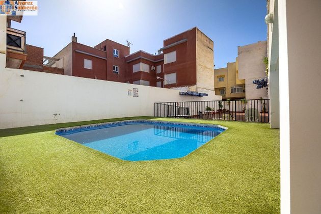 Foto 1 de Venta de piso en Atarfe de 2 habitaciones con terraza y piscina