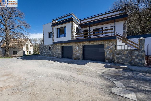 Foto 1 de Casa rural en venta en Guejar Sierra de 4 habitaciones con terraza y garaje