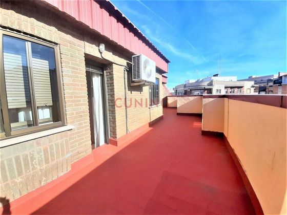Foto 1 de Ático en venta en calle Santa Joaquina de Vedruna de 5 habitaciones con terraza y garaje
