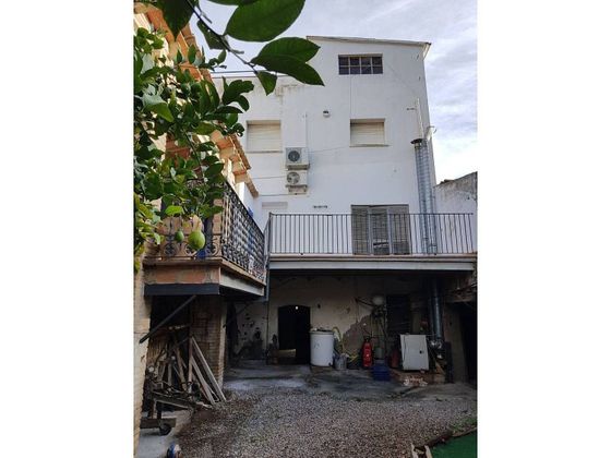 Foto 2 de Casa en venta en Torrelavit de 6 habitaciones con terraza y piscina