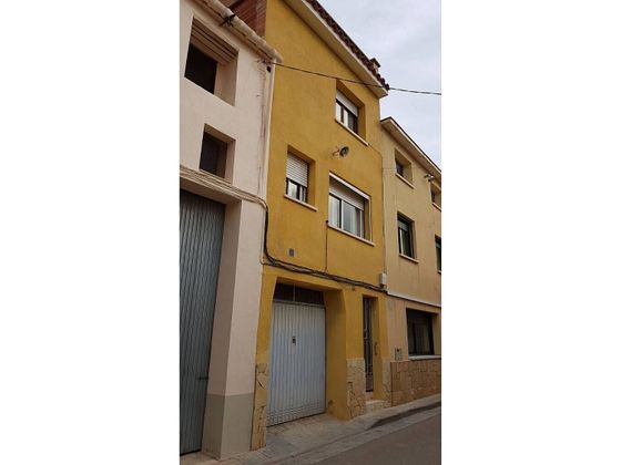 Foto 1 de Casa en venta en Torrelavit de 5 habitaciones con garaje y jardín