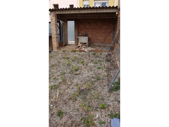 Foto 2 de Casa en venta en Torrelavit de 5 habitaciones con garaje y jardín