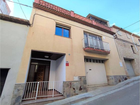 Foto 2 de Casa en venta en Torrelavit de 3 habitaciones con terraza y garaje