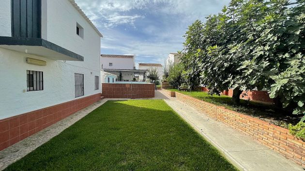 Foto 1 de Venta de chalet en Pizarra de 6 habitaciones con terraza y piscina