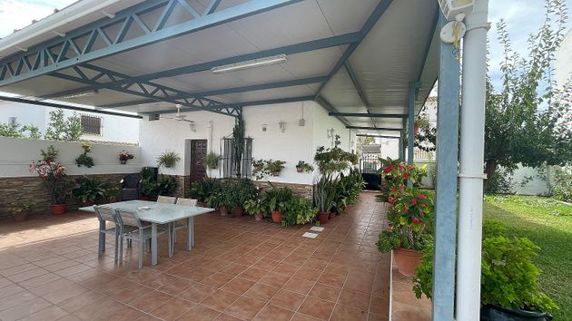 Foto 2 de Venta de chalet en Pizarra de 6 habitaciones con terraza y piscina