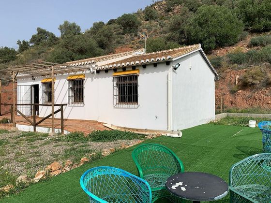 Foto 1 de Venta de casa rural en Álora de 3 habitaciones con terraza y piscina