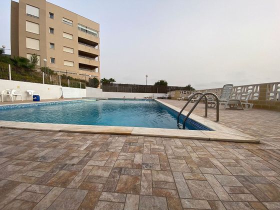 Foto 1 de Piso en venta en calle Tessi I de 2 habitaciones con terraza y piscina