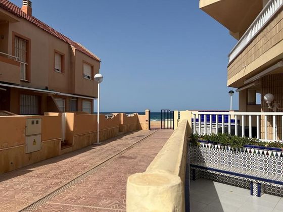 Foto 1 de Venta de casa en Playa del Galán de 3 habitaciones con terraza y piscina
