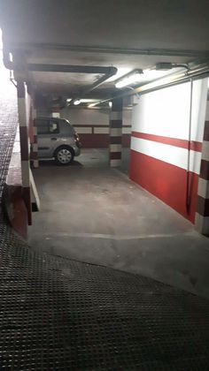 Foto 2 de Garaje en venta en Arrancapins de 12 m²