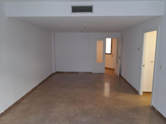 Foto 2 de Venta de piso en Alfalfa de 3 habitaciones con garaje y aire acondicionado