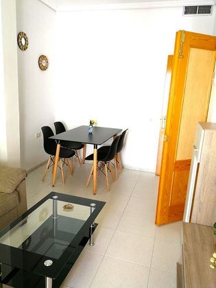 Foto 1 de Venta de chalet en Nervión de 3 habitaciones con terraza y garaje