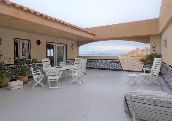 Foto 2 de Alquiler de ático en Zona Galúa-Calnegre de 3 habitaciones con terraza y piscina