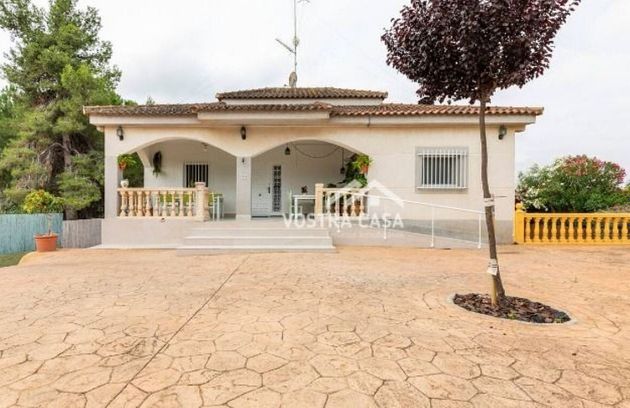 Foto 1 de Casa en lloguer a Calicanto - Cumbres de Calicanto - Santo Domingo de 4 habitacions amb piscina i jardí