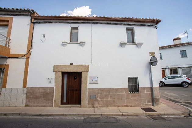 Foto 2 de Chalet en venta en Malpartida de Cáceres de 4 habitaciones con terraza y aire acondicionado