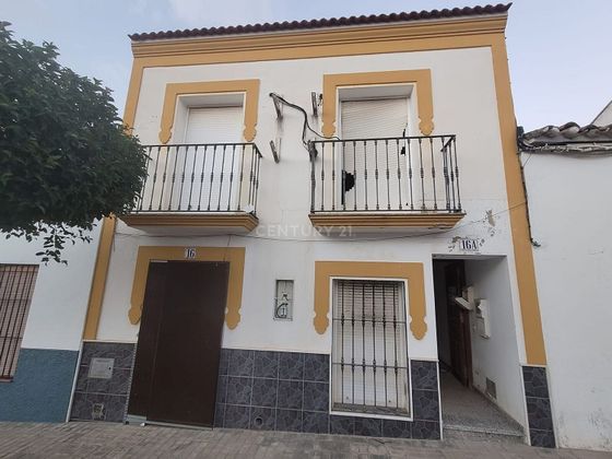 Foto 2 de Casa en venda a calle Nava de 3 habitacions amb terrassa