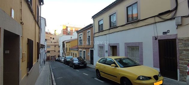 Foto 2 de Casa en venda a calle El Rosario de 3 habitacions amb terrassa i aire acondicionat