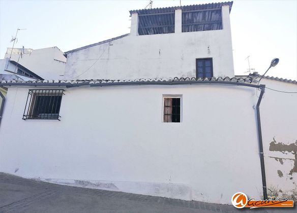 Foto 1 de Casa en venta en calle La Cruz de 3 habitaciones con terraza y jardín