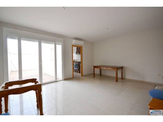Foto 1 de Casa en venta en Albuera (La) de 4 habitaciones con terraza y garaje