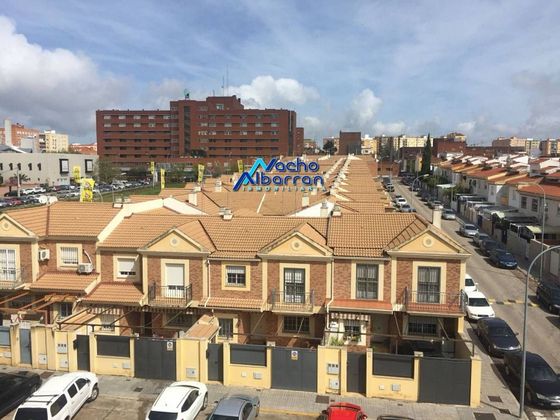 Foto 1 de Àtic en venda a Ciudad Jardín de 4 habitacions amb terrassa i garatge